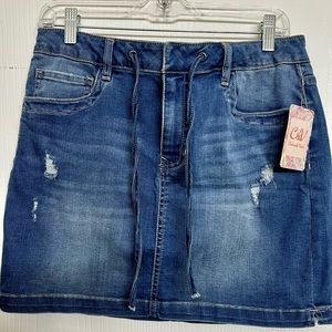 Chelsea & Violet Frayed/Distressed Blue Denim Women's Miniskirt w/ Drawstring